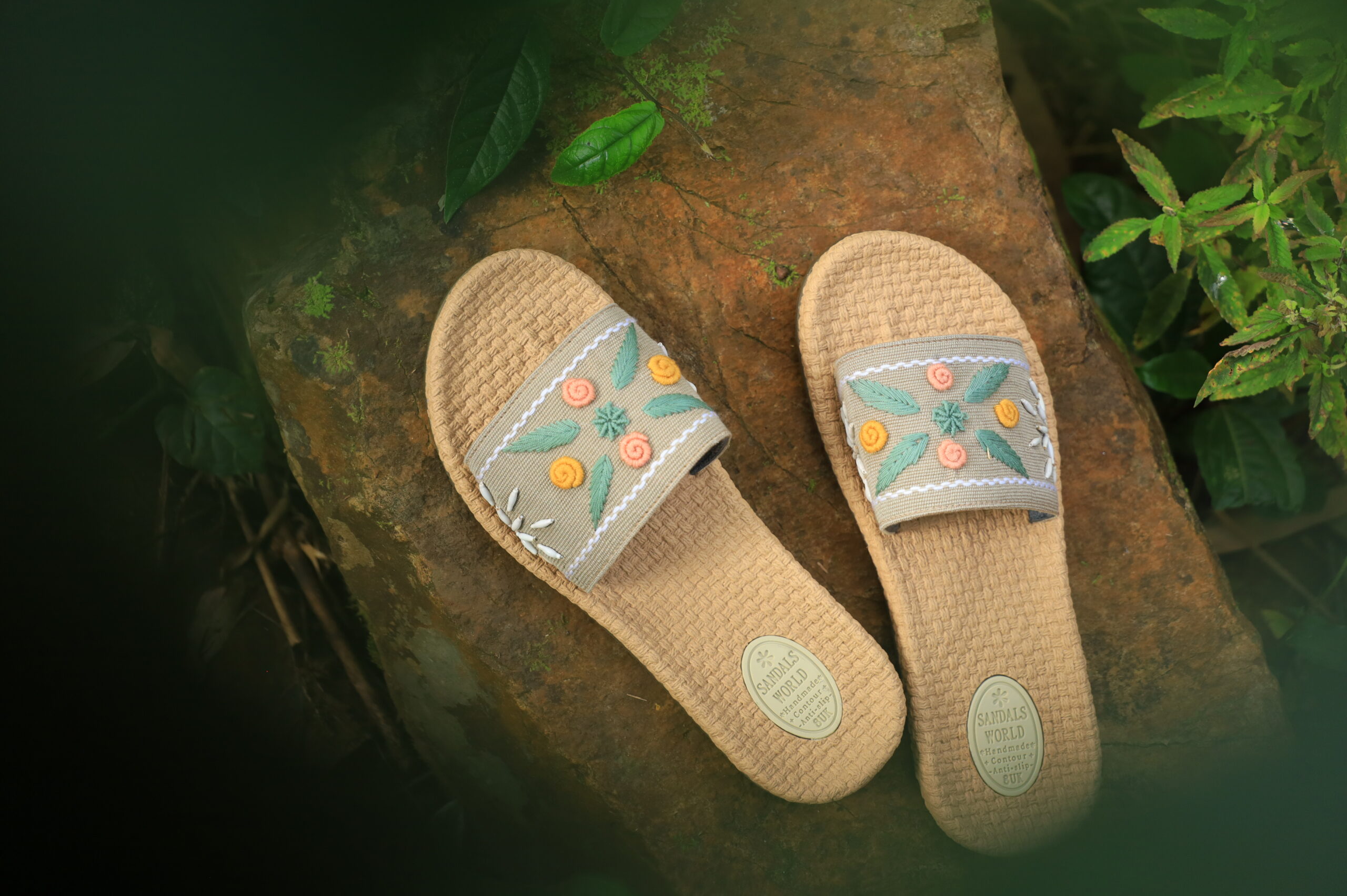 Traditional Thai Art with Sandals World