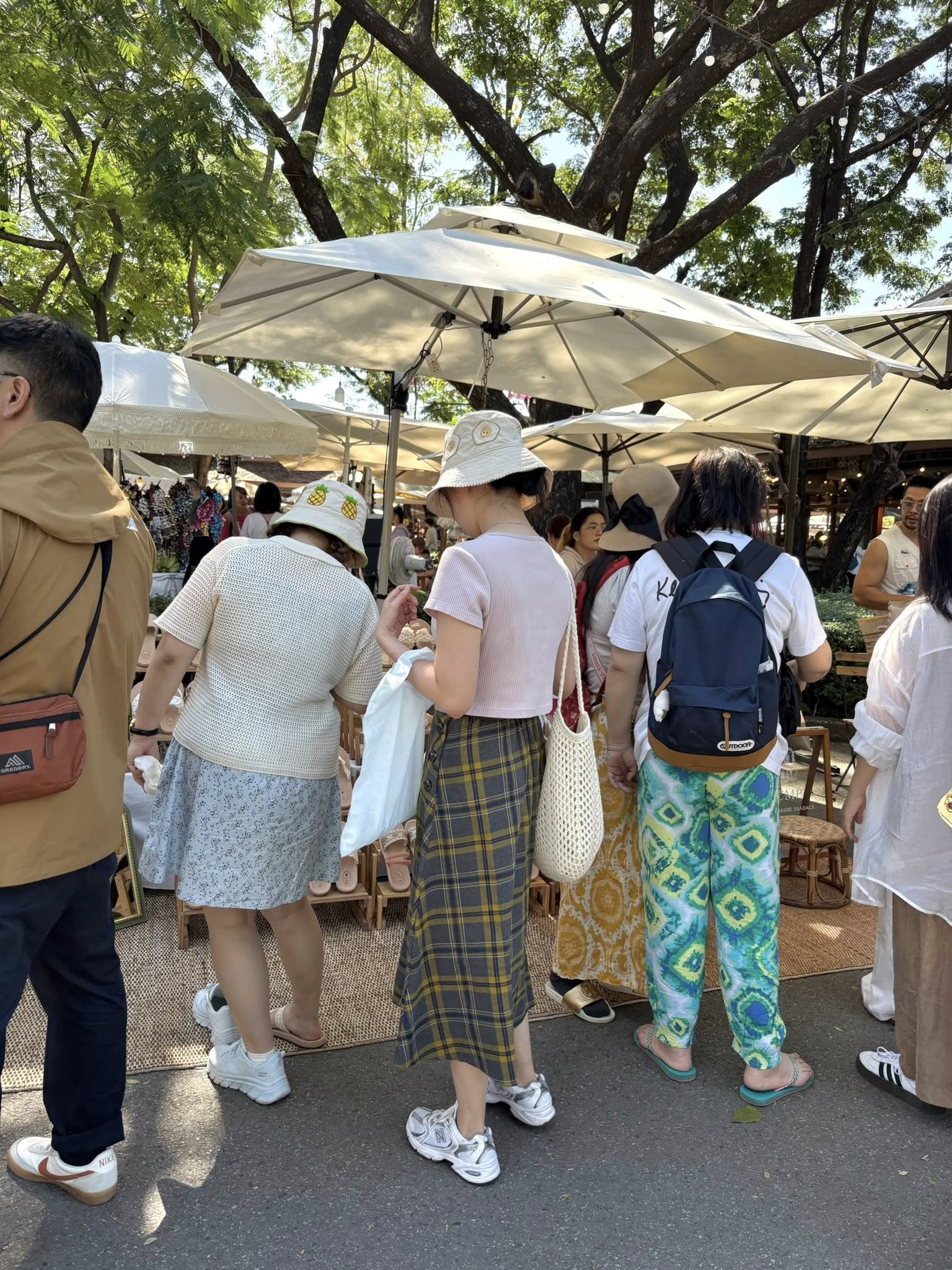 the-timeless-charm-of-handmade-markets-travelers-cant-miss