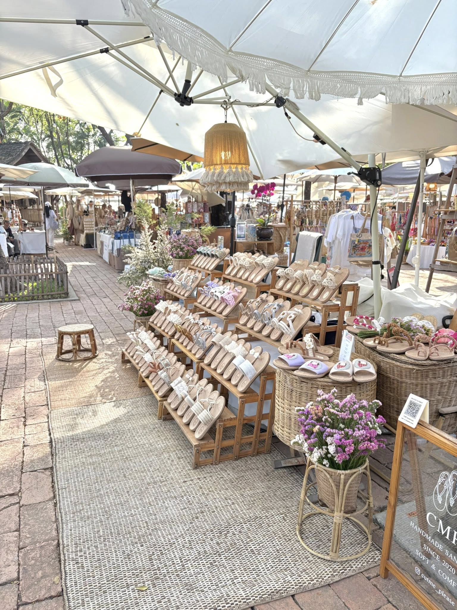 the-timeless-charm-of-handmade-markets-travelers-cant-miss