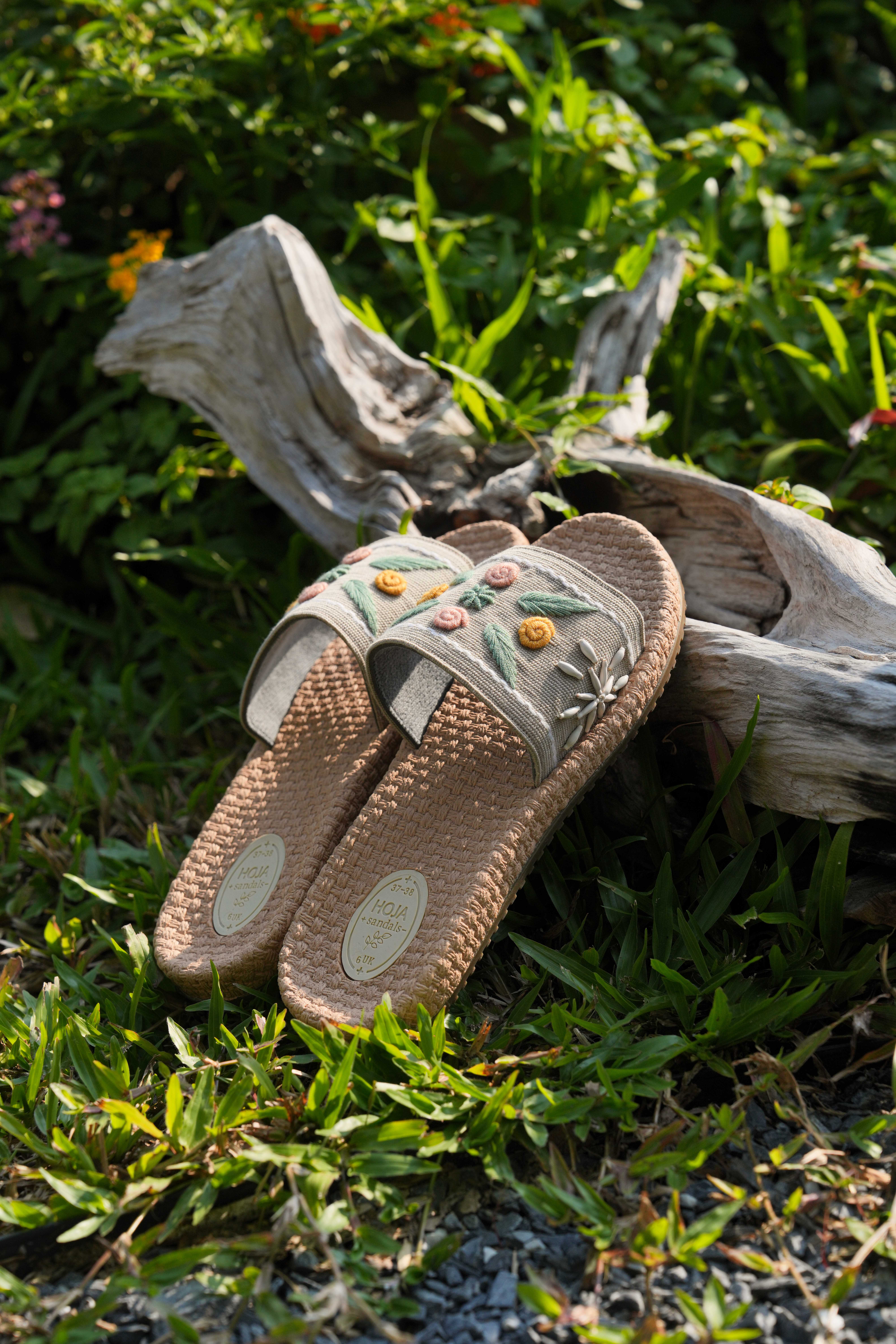 sandals world is sustain