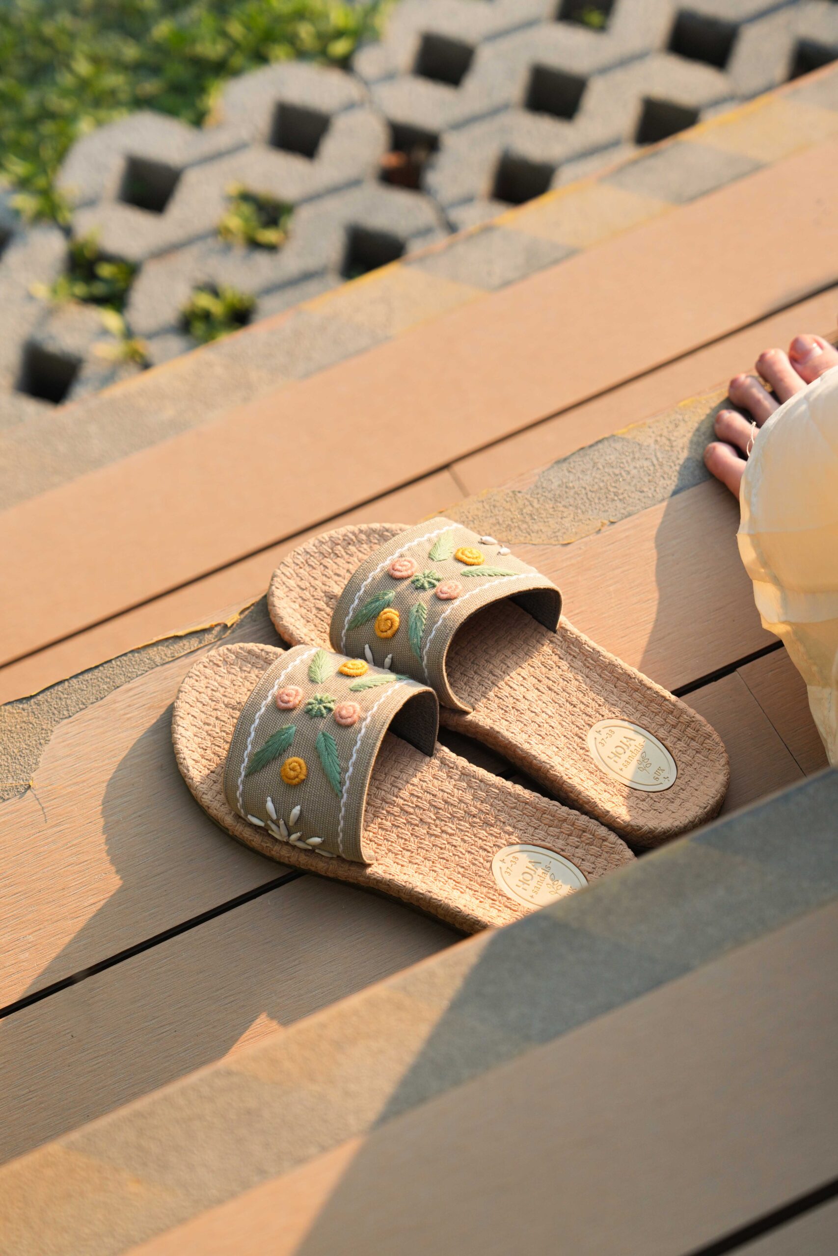 sandals world is sustain