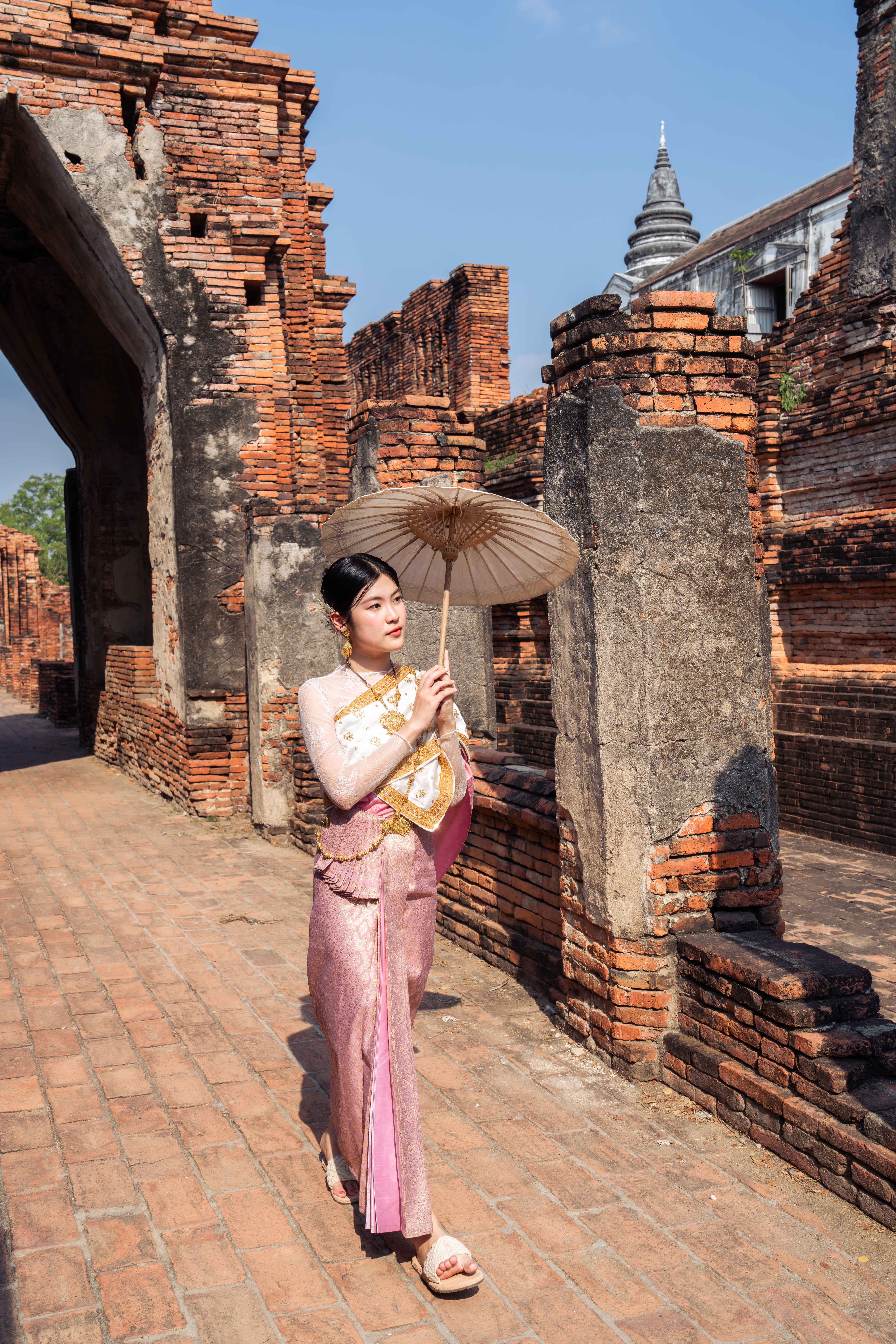 Step-Into-Style-This-Songkran-with-Meaningful-Fashion 