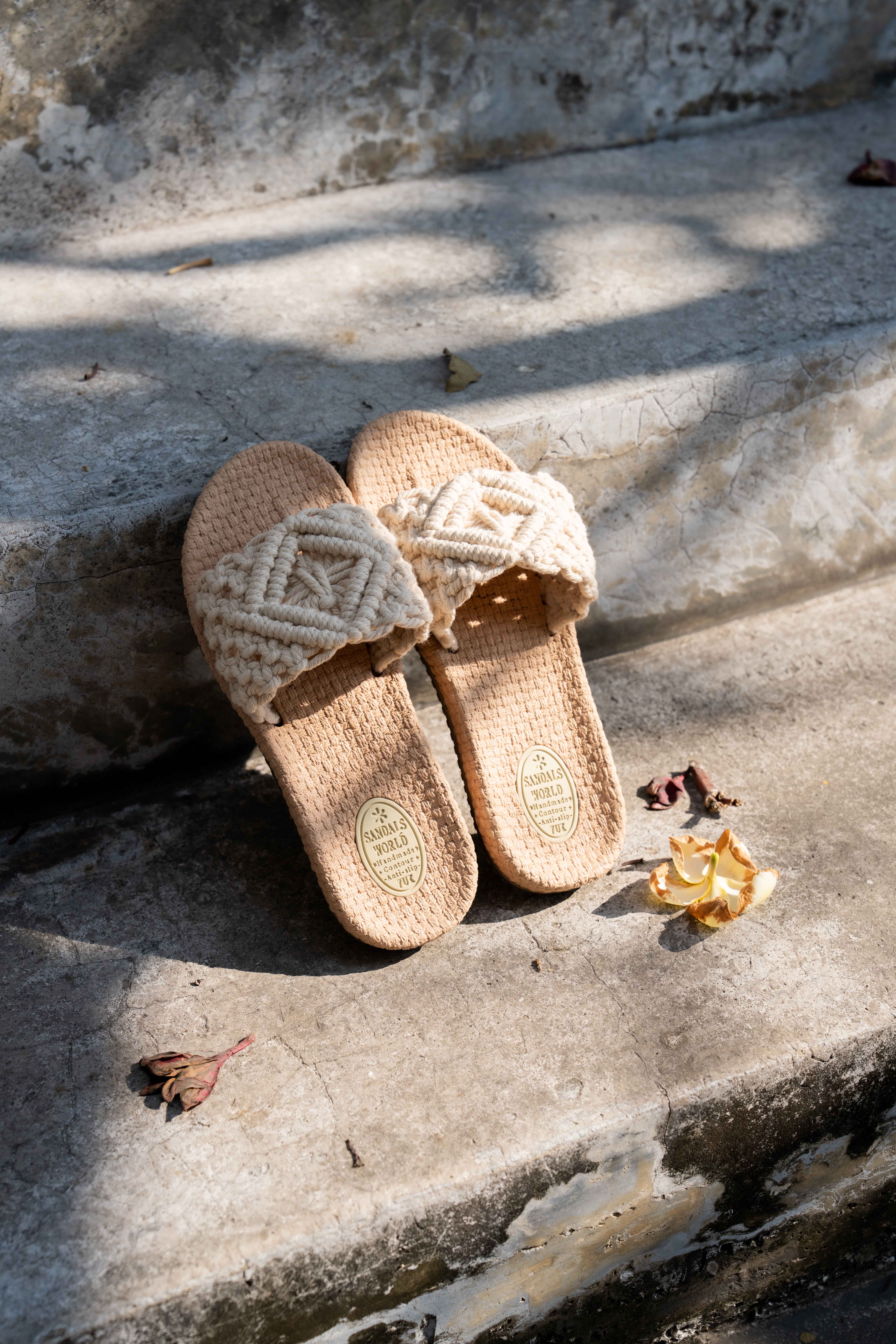 Step-Into-Style-This-Songkran-with-Meaningful-Fashion 