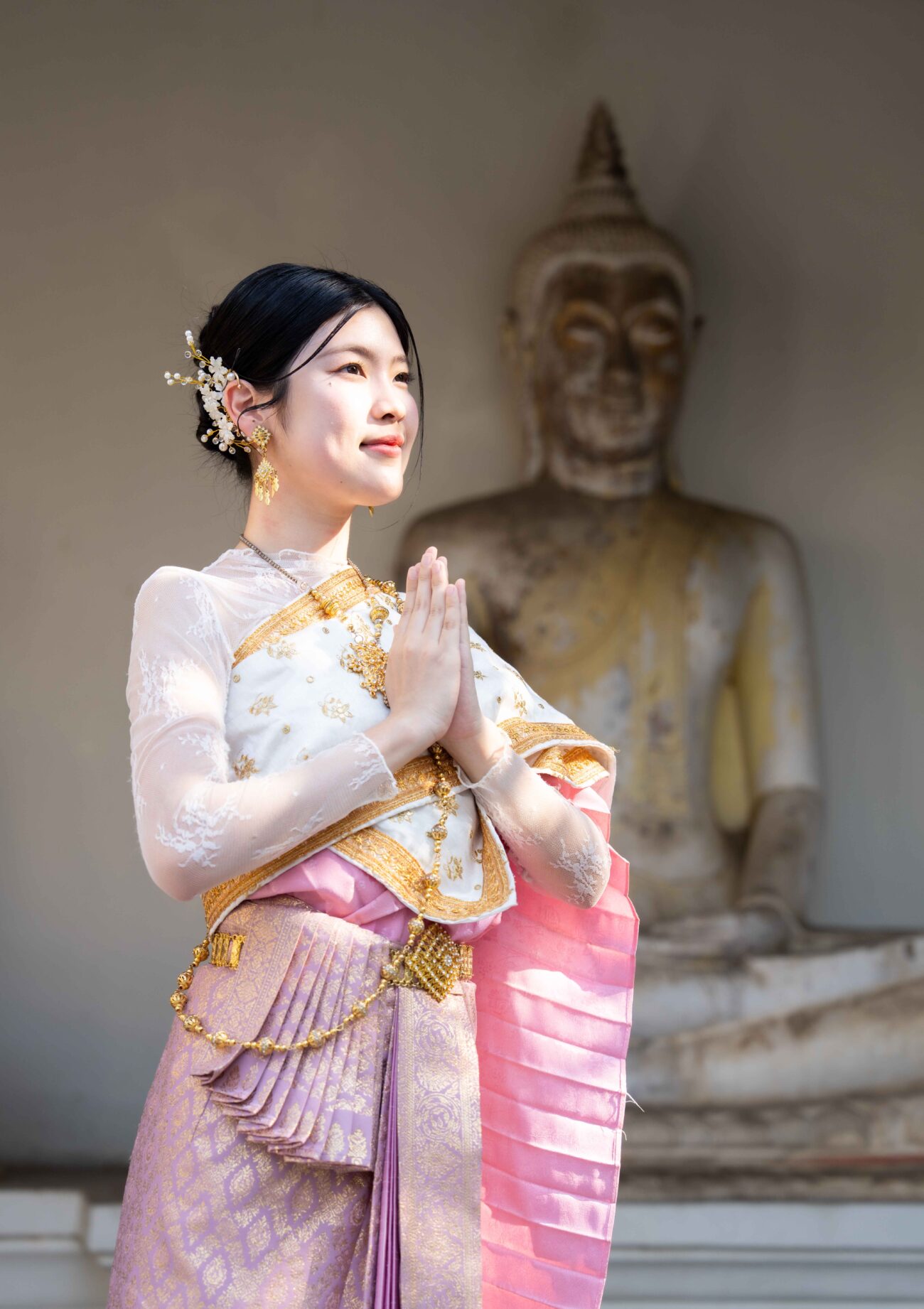 Step-Into-Style-This-Songkran-with-Meaningful-Fashion 