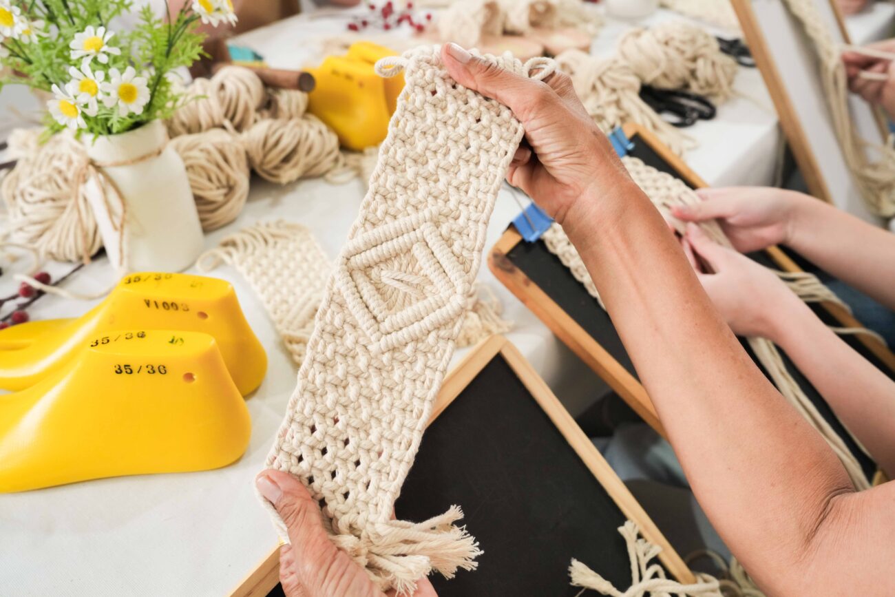 sustainable-thai-craft-sandals-through-macrame-comununity