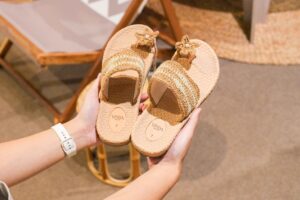 THAI-THAI-MARKET-with-VPADA-SANDALS