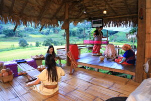 from-thai-artisans-to-artistic-handmade-sandals-the-world