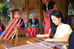 From-Pga-K-nyau-Weaving-to-Everyday-Fashion