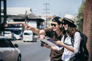why-do-tourists-from-around-the-world-bring-thailand-sandals
