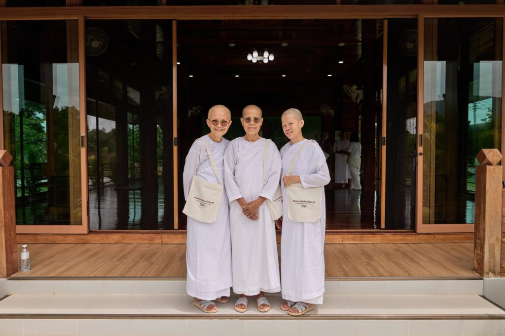 vpada-handmade-sandals-buddhist-lent-new-collection