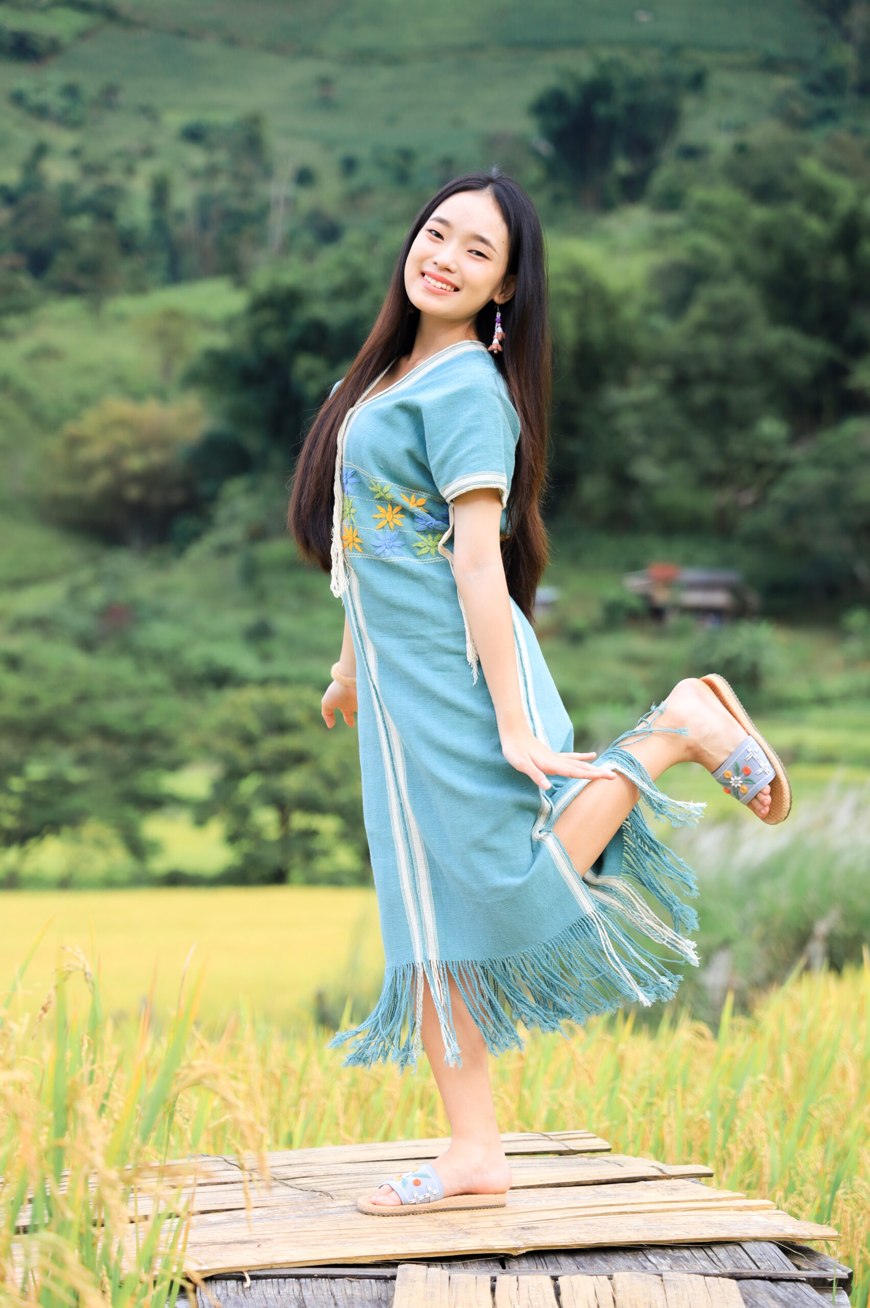 sw-green-sustainable-thai-craft-sandals