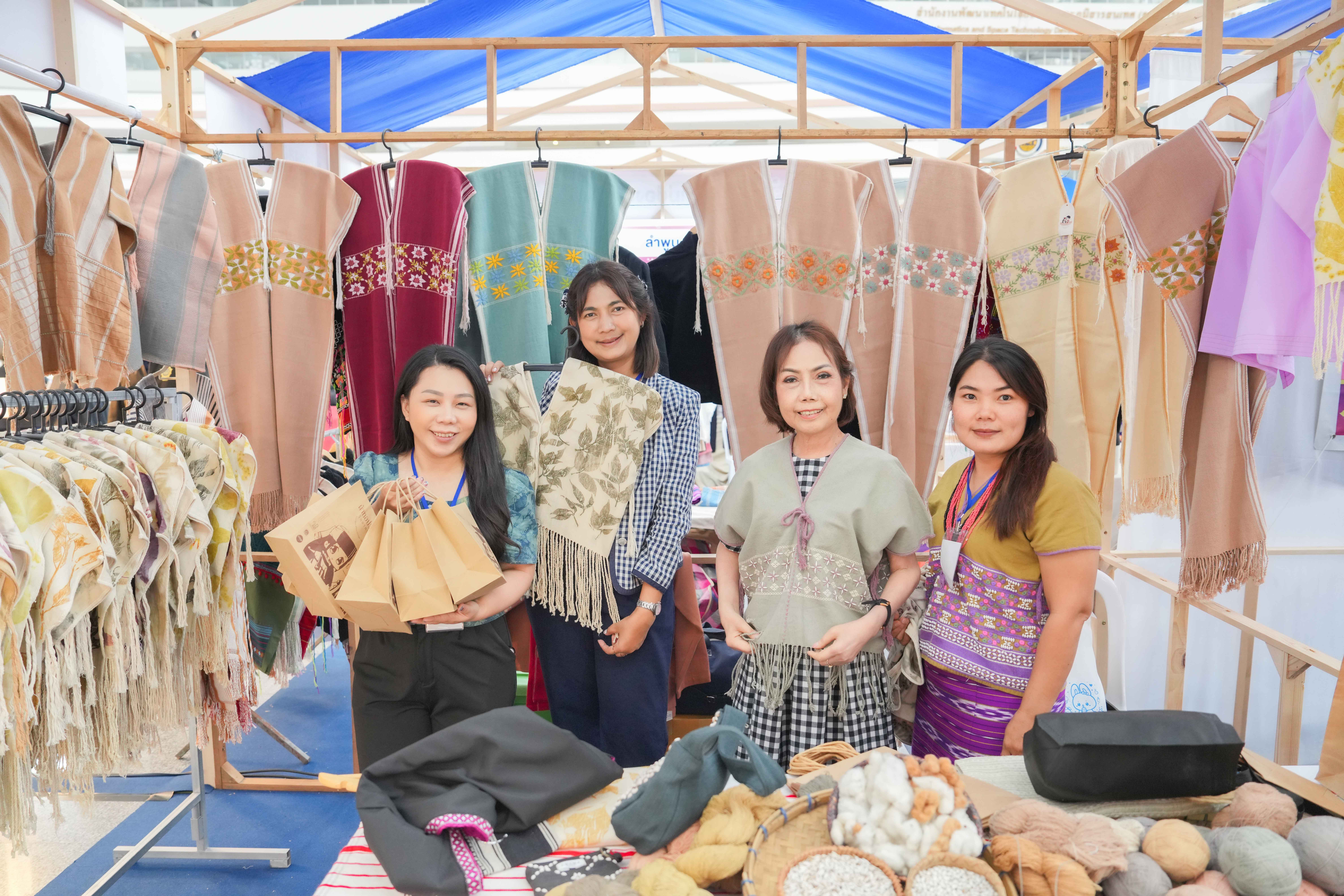 local-art-mae-hong-son-handmade-sandals-sandals-world