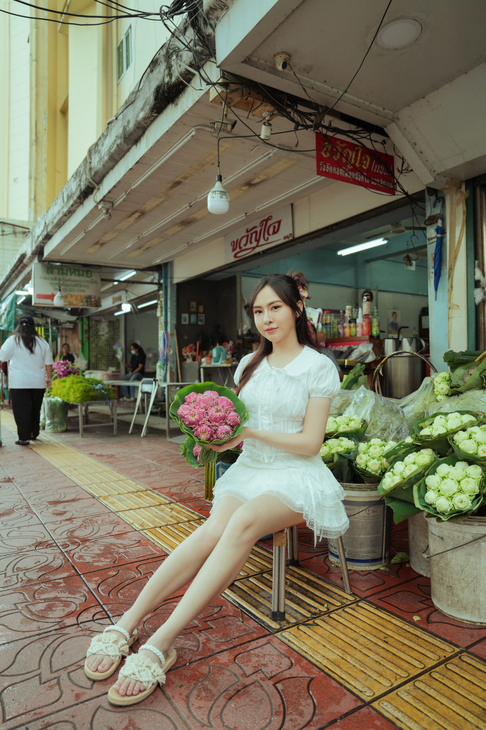 malai-in-motion-thai-garland-handmade-sandals